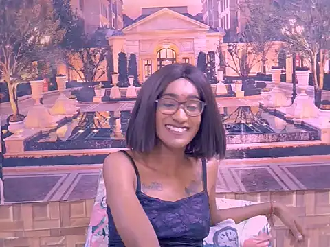 IndianRebel4u2Luv Adlı Modelin Canlı XXX Sohbeti