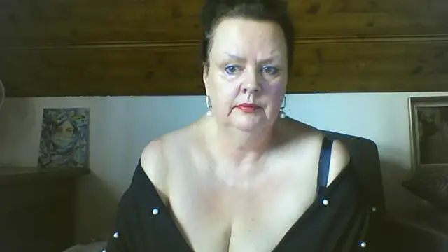 TiffanyMature Live XXX-Chat