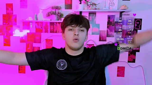 travis_wolf_'s Live XXX Chat