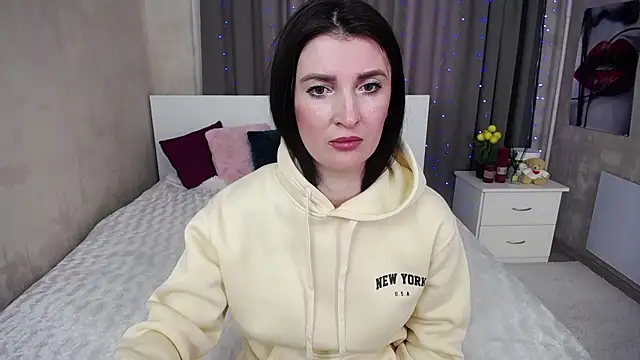 EvelinCuper_ Live XXX-Chat