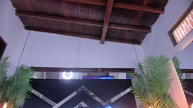 Онлайн чат XXX emily-fox