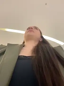 Czat XXX na żywo – Holly_Play