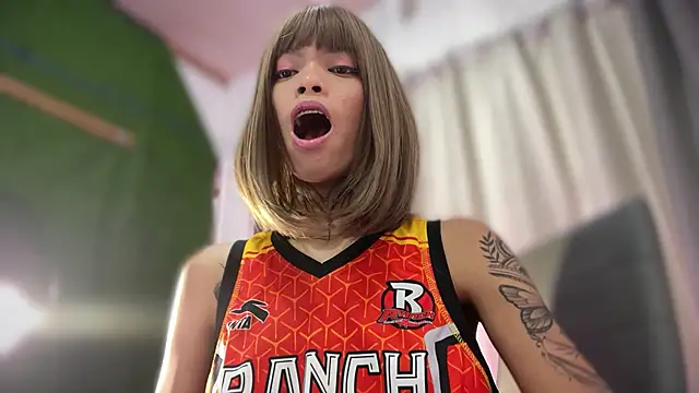 Tsumugi_kagura – webcam-show