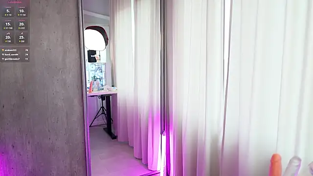 MyBabyLanaのライブXXXチャット