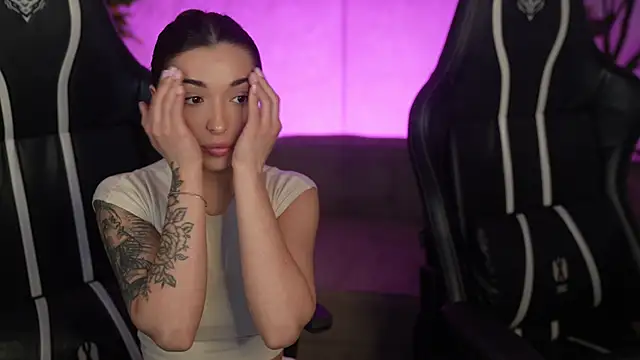 Jasmine_Flow Adlı Modelin Web Kamerası Şovu