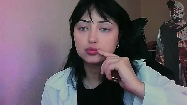 Katarina_Fox_ Chat XXX live