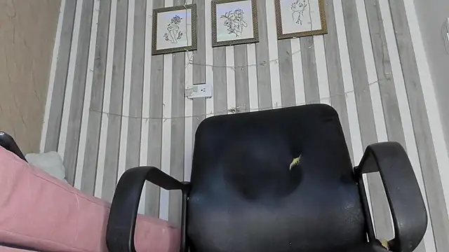 EthanGrey Adlı Modelin Canlı XXX Sohbeti