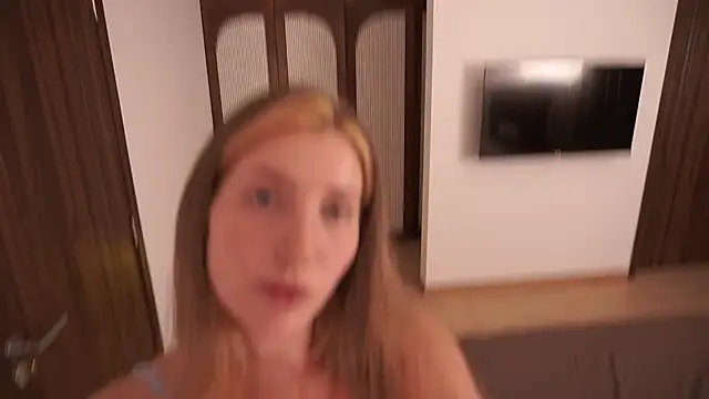 ItsEzheVika Adlı Modelin Canlı XXX Sohbeti