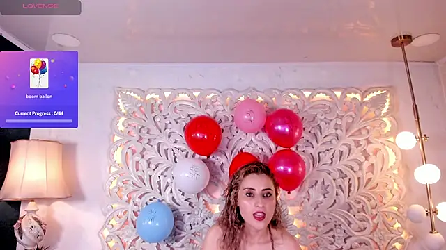 Chat +18 de Odette_bulgari ao vivo