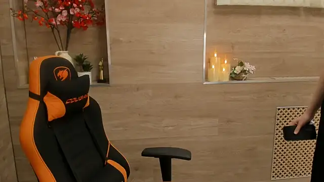 LoonelyTunes Live XXX-chat