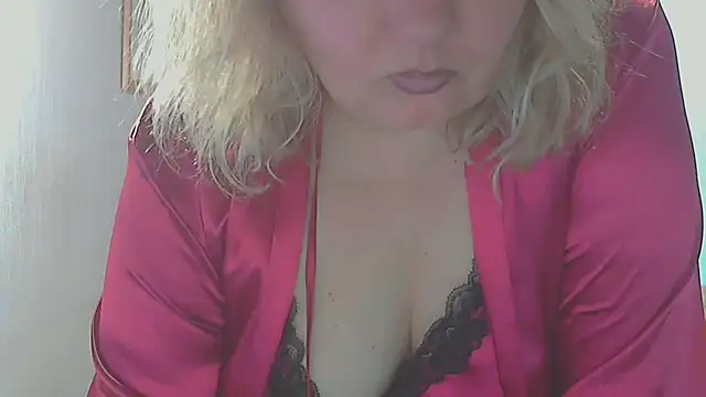 Lusi-777 Adlı Modelin Canlı XXX Sohbeti