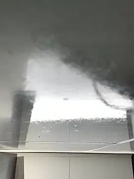 Pokazy przed kamerką – hailzeffn