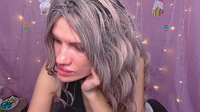 Chat XXX en directo de MilaLoona