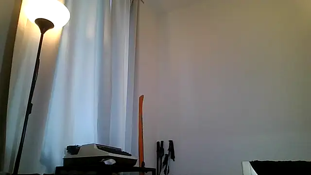 butterChicken069 Adlı Modelin Web Kamerası Şovu