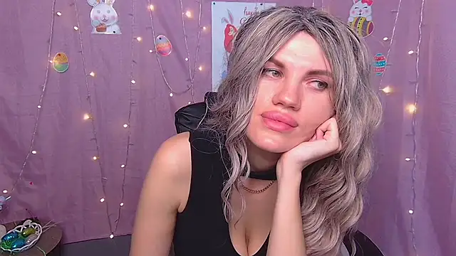 MilaLoona's Live XXX Chat