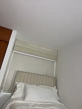 ArianaReynoldssのライブXXXチャット