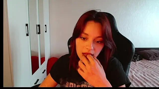 Eva_Avea: онлайн-секс-чат