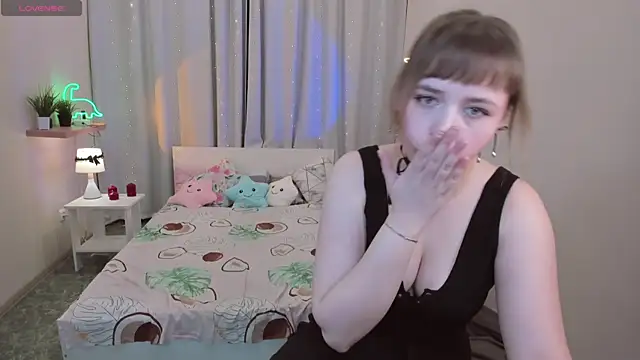 Živý XXX chat LeonaHicks