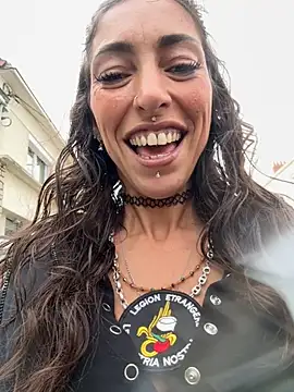 Živý XXX chat Lalla_Amani