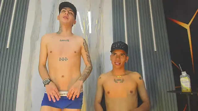 Angel_xxx Adlı Modelin Canlı XXX Sohbeti