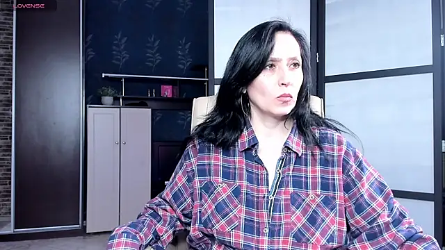 Chat XXX en directo de Lucky_Milf