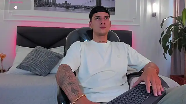 Damian23__ 网络视讯表演