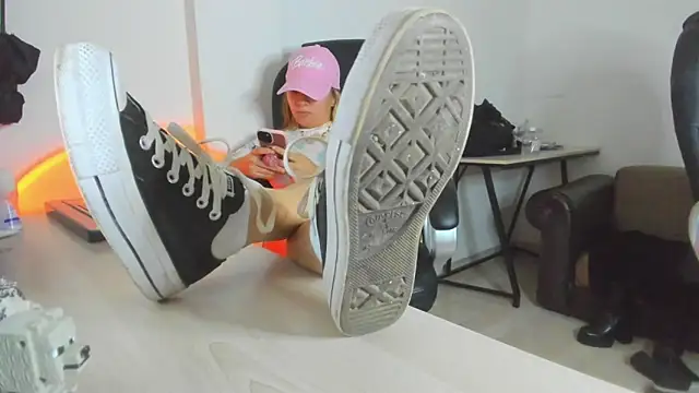 alma_fenixのライブXXXチャット