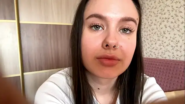 KristyKlyraのライブXXXチャット