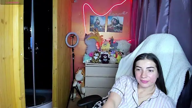 Онлайн чат XXX Fiery_Brunette_