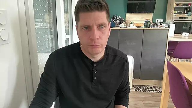 Minmoi1984 webcam show