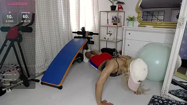 Онлайн чат XXX SarahRaynex