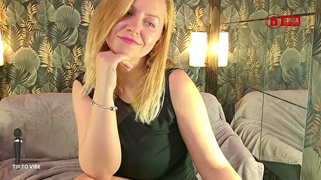 XXX chat uživo modela BigBoobsARRI