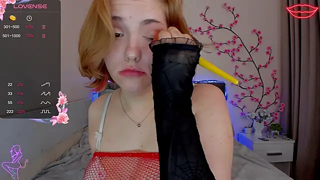 Chat XXX en directo de DellaRows