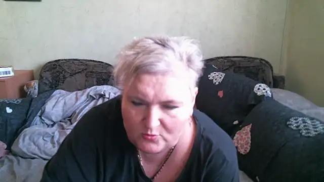 Lana555 লাইভ XXX চ্যাট