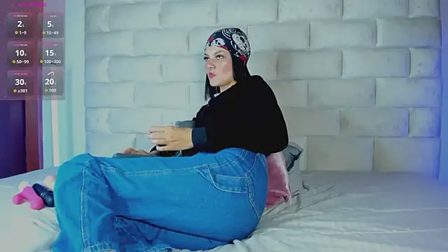 HollyGrey_ Adlı Modelin Canlı XXX Sohbeti