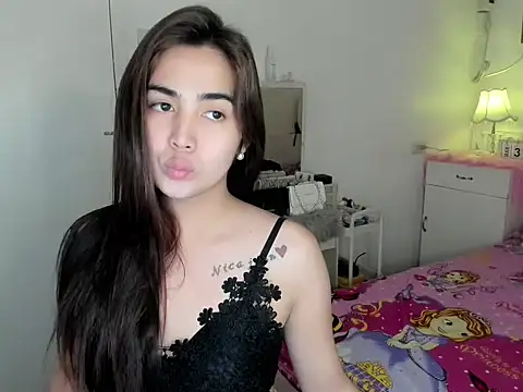 Show de nica_doll na webcam