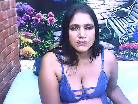IndianSexyLady20's Live XXX Chat