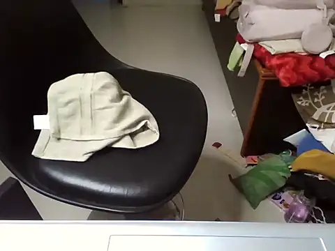 Онлайн чат XXX MakeMeCumAhh