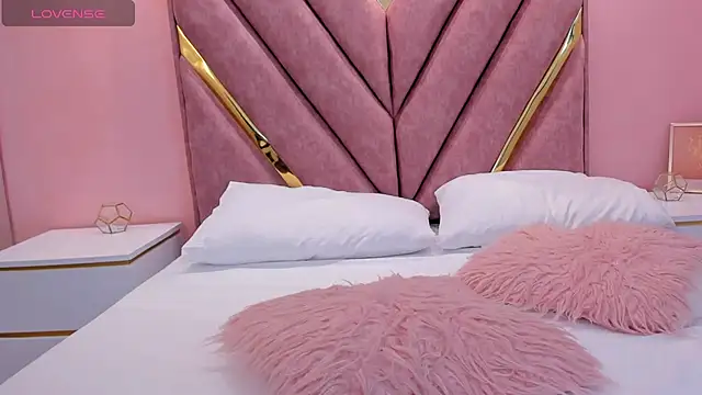 chloe_larsonn Live XXX chat