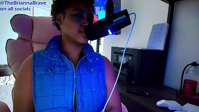 BriannaBrave Live XXX Chat