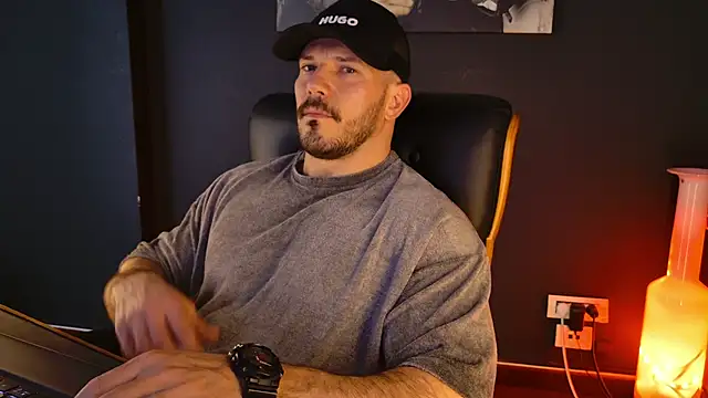 AngeloEricのライブXXXチャット