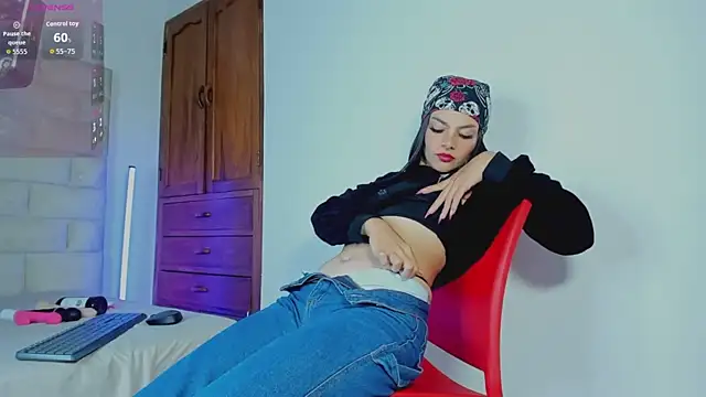 HollyGrey_: απευθείας συνομιλία ΧΧΧ