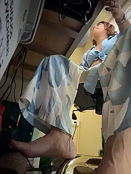 Sexy-CallCenter live XXX chat