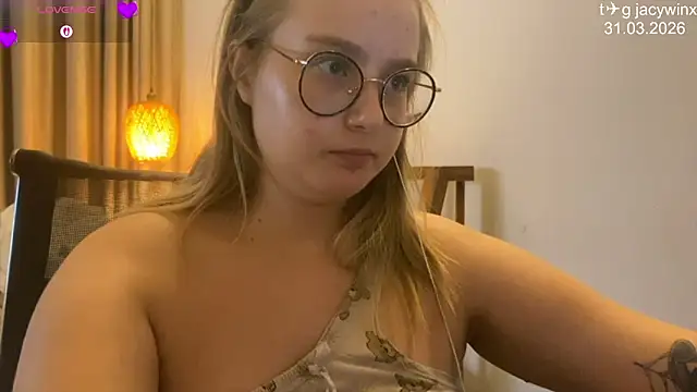 Chatroom XXX en direct de JacyWinslat