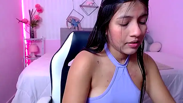 Chat +18 de zara_cute ao vivo