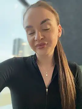 KristiRich Adlı Modelin Canlı XXX Sohbeti