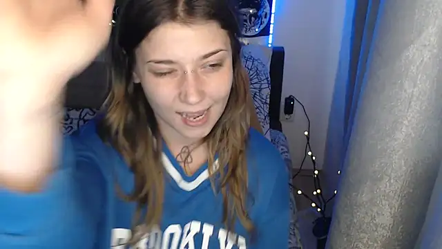 Chat XXX en directo de AlienforTwenty