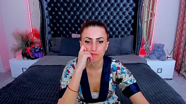 Rebecca_Diamond live XXX chat