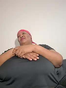 nancy111 Adlı Modelin Canlı XXX Sohbeti