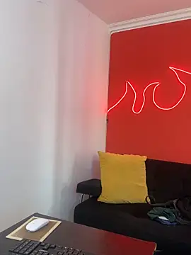 Mike_savage3 Chat XXX in diretta